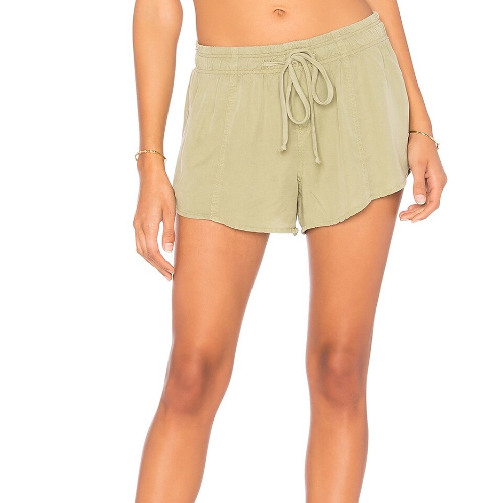 Bella Dahl shorts